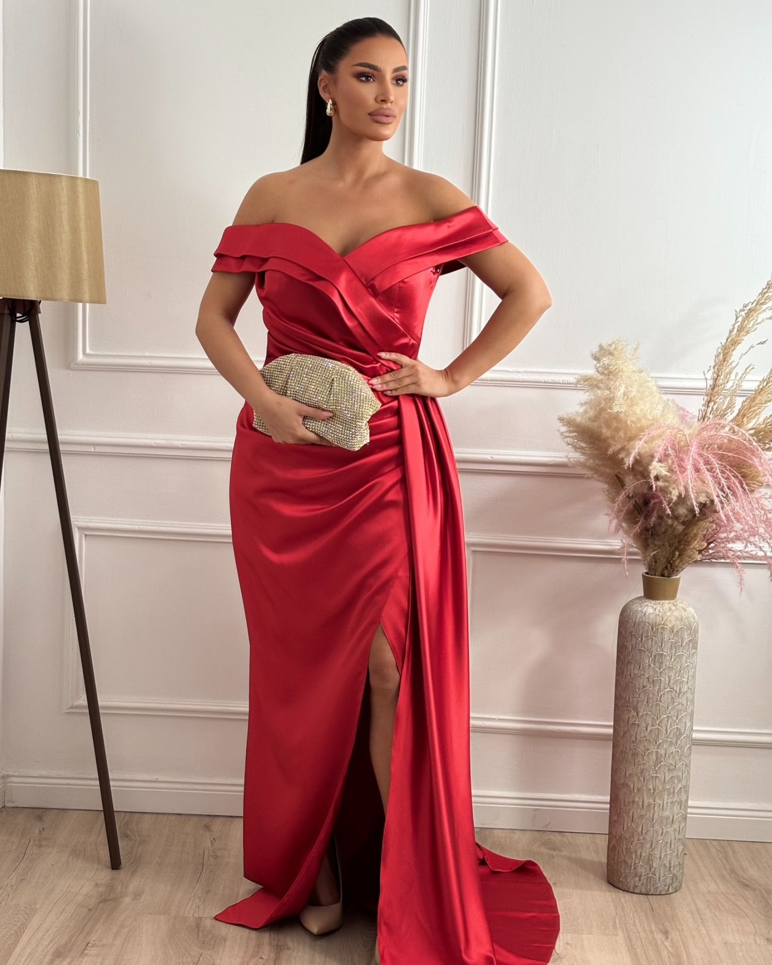 Haljina / Scarlet Elegance