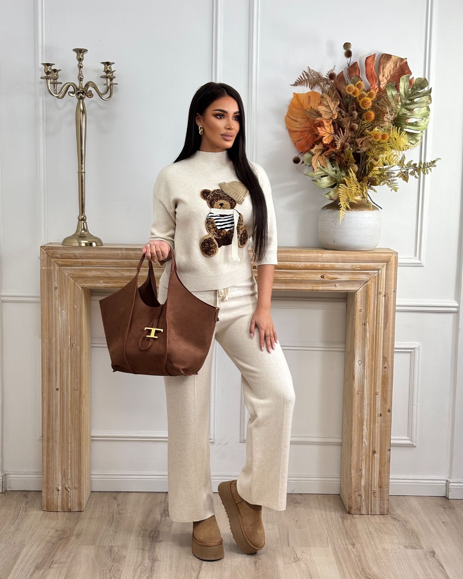 Bež trikotažne pantalone