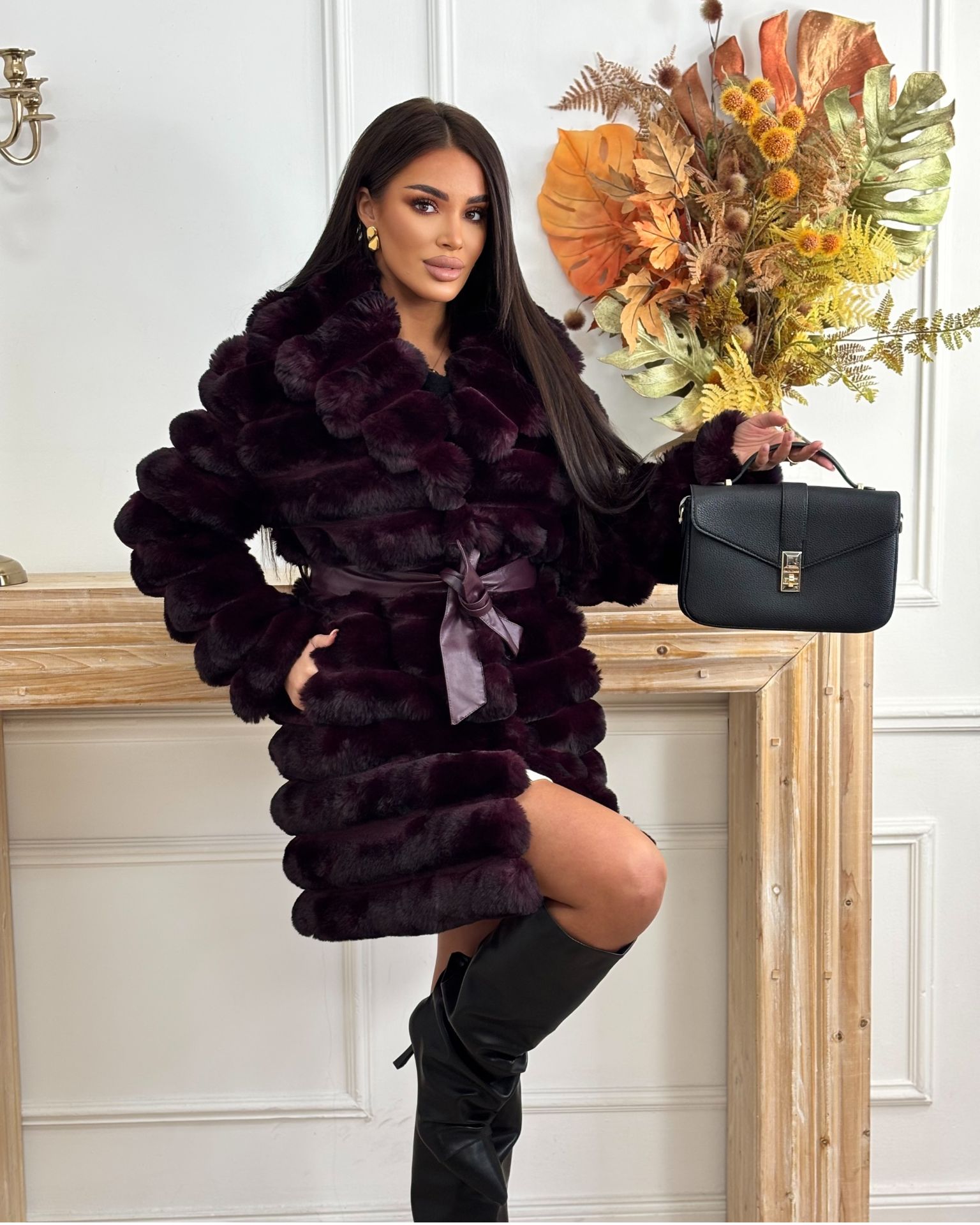 Bordo bunda sa kaišem