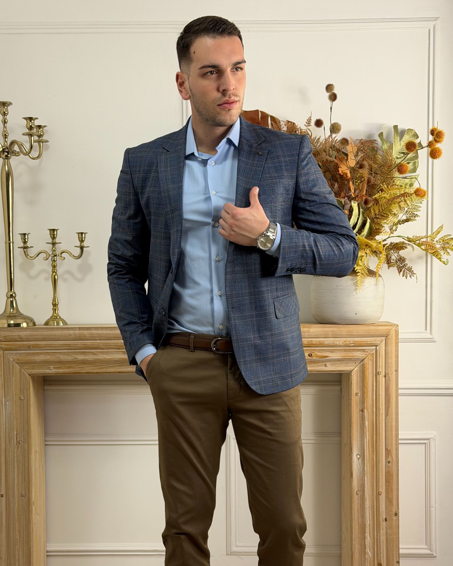 Plavi karirani muški sako