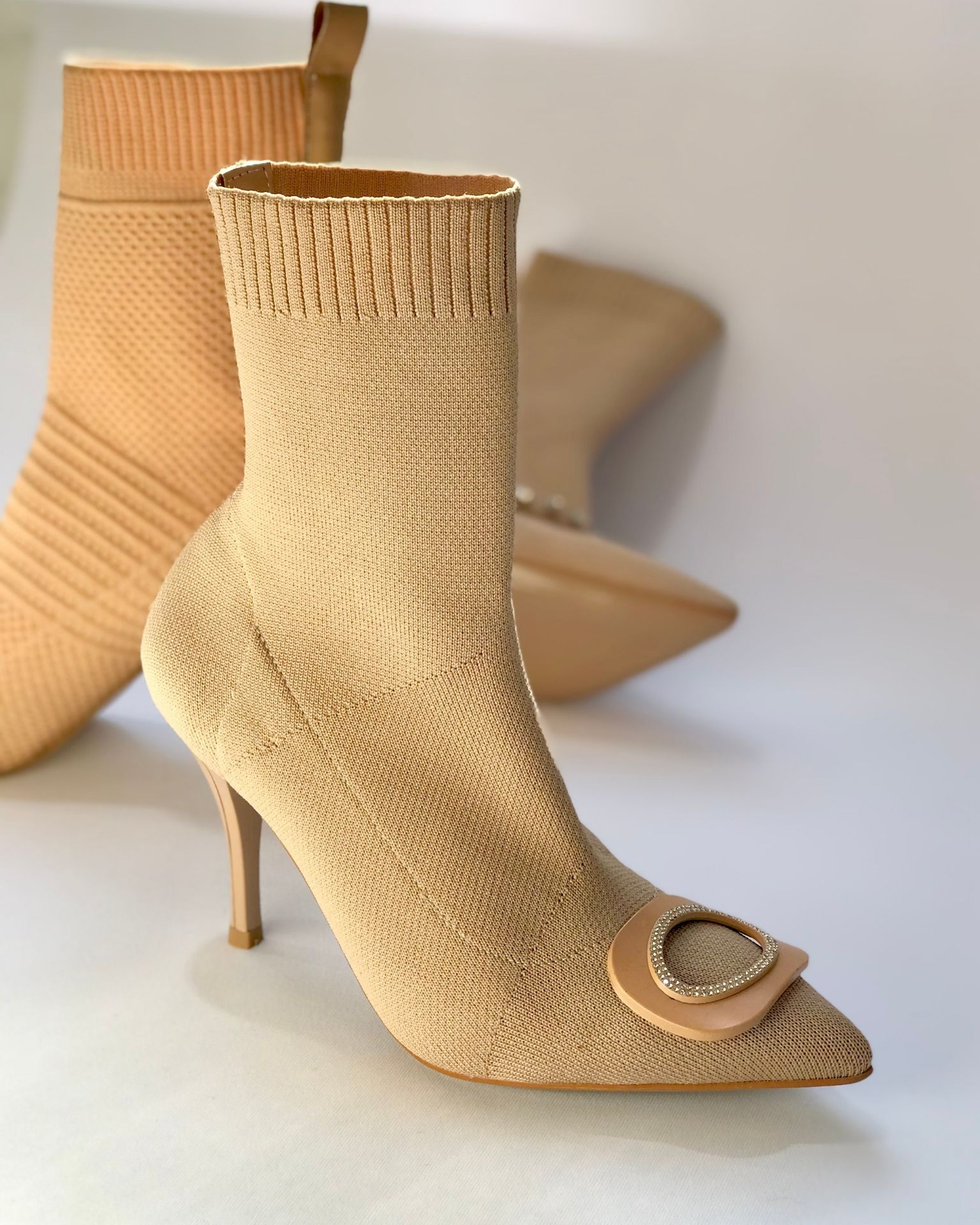 Bež čizme / stretch model