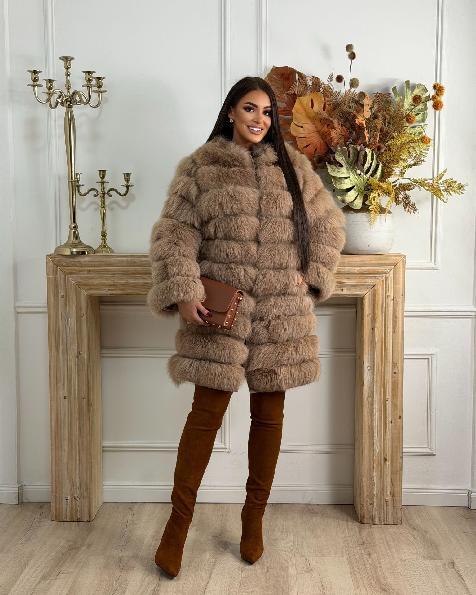 Bež bunda od prirodnog krzna polarne lisice