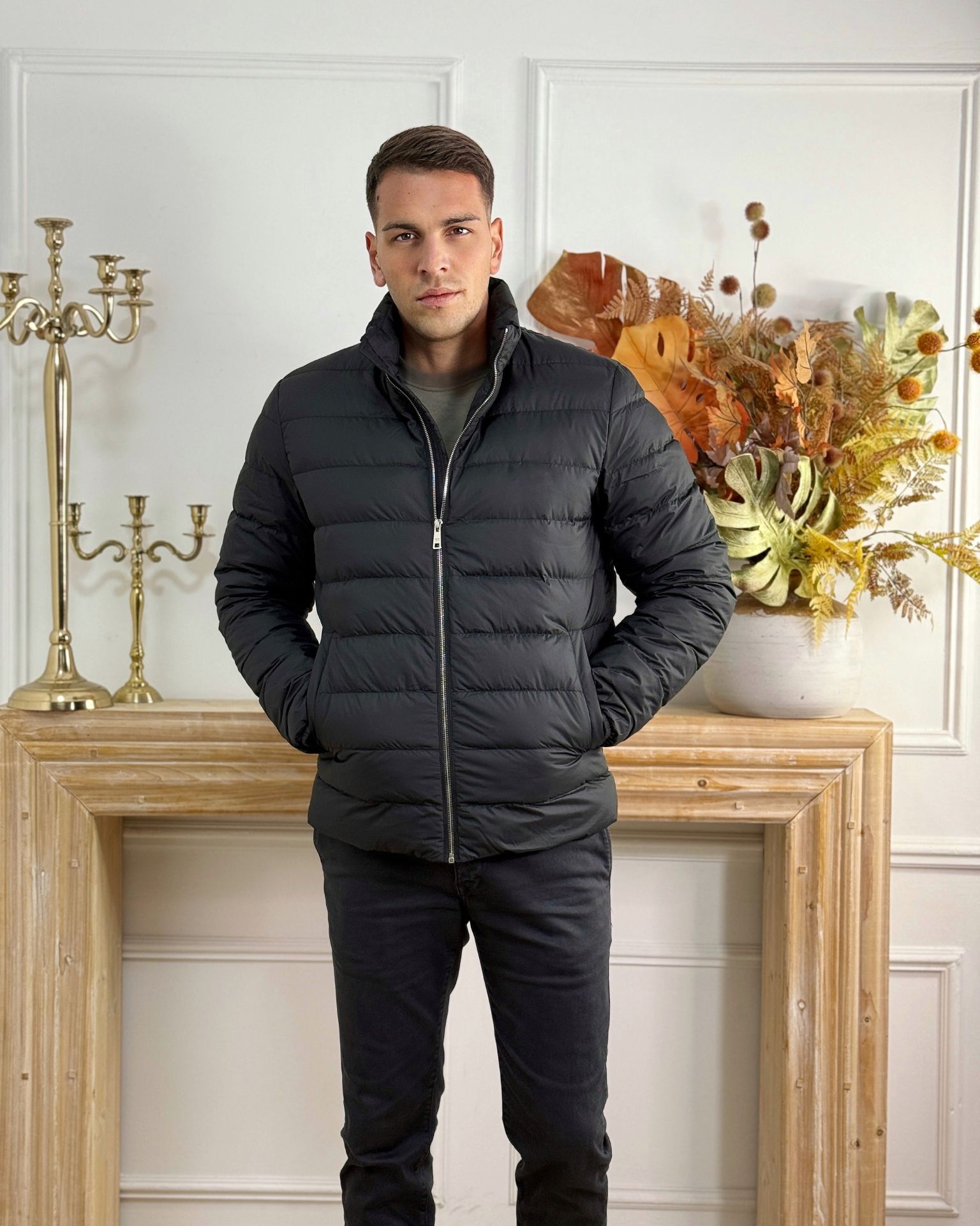 Crna zimska kraća jakna