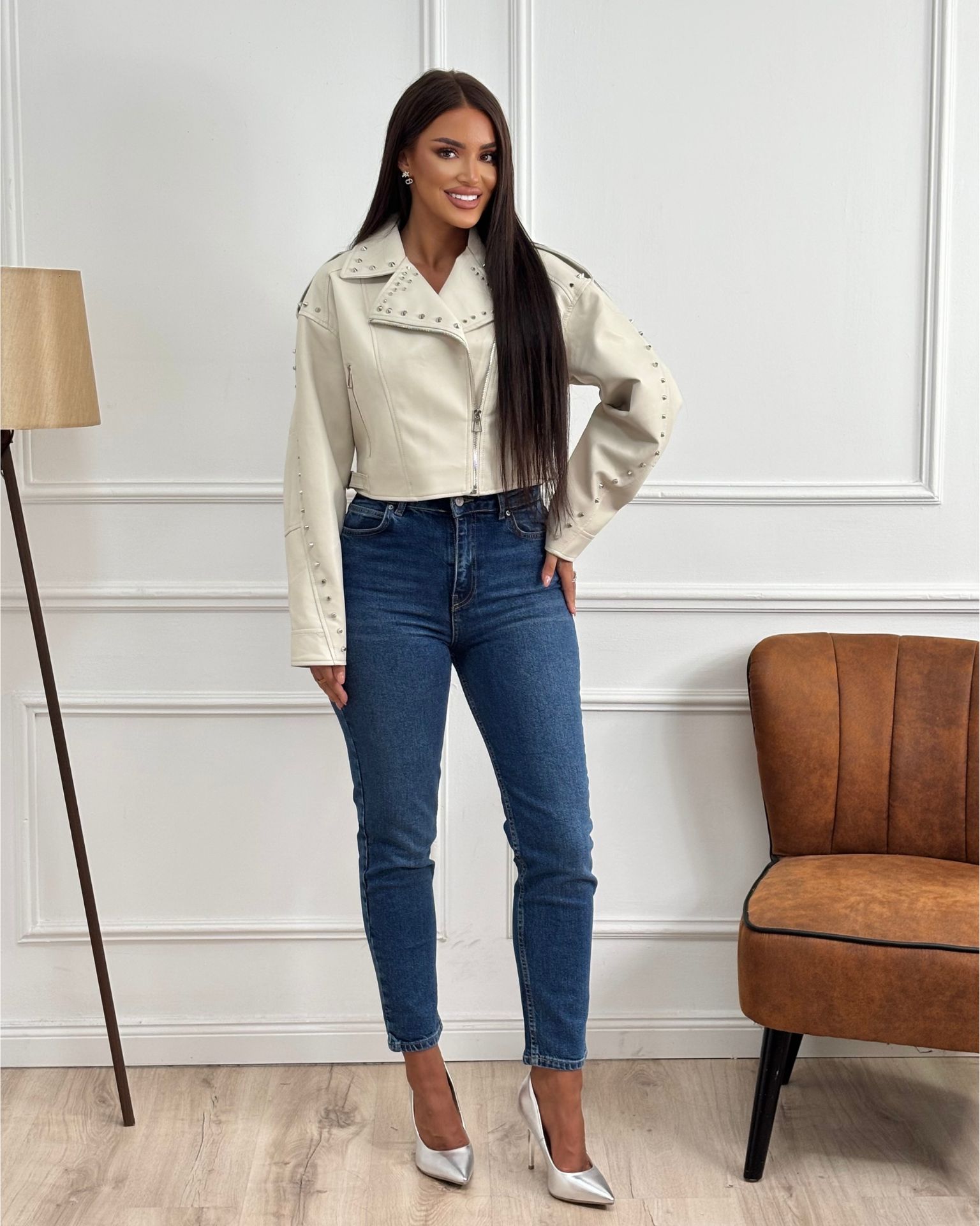 Kraća jakna od eko kože