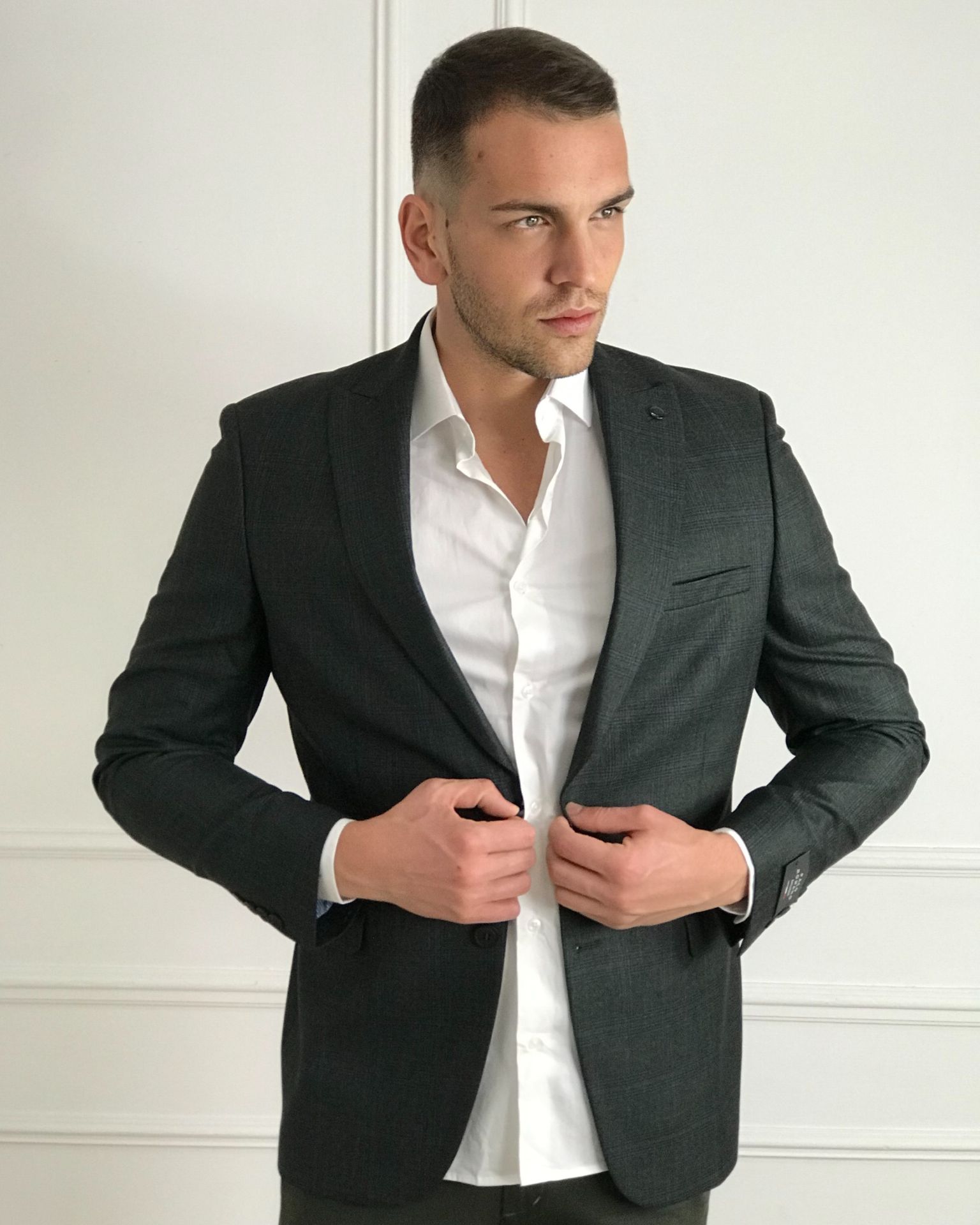 Muški sako u tamno zelenoj boji karirani model