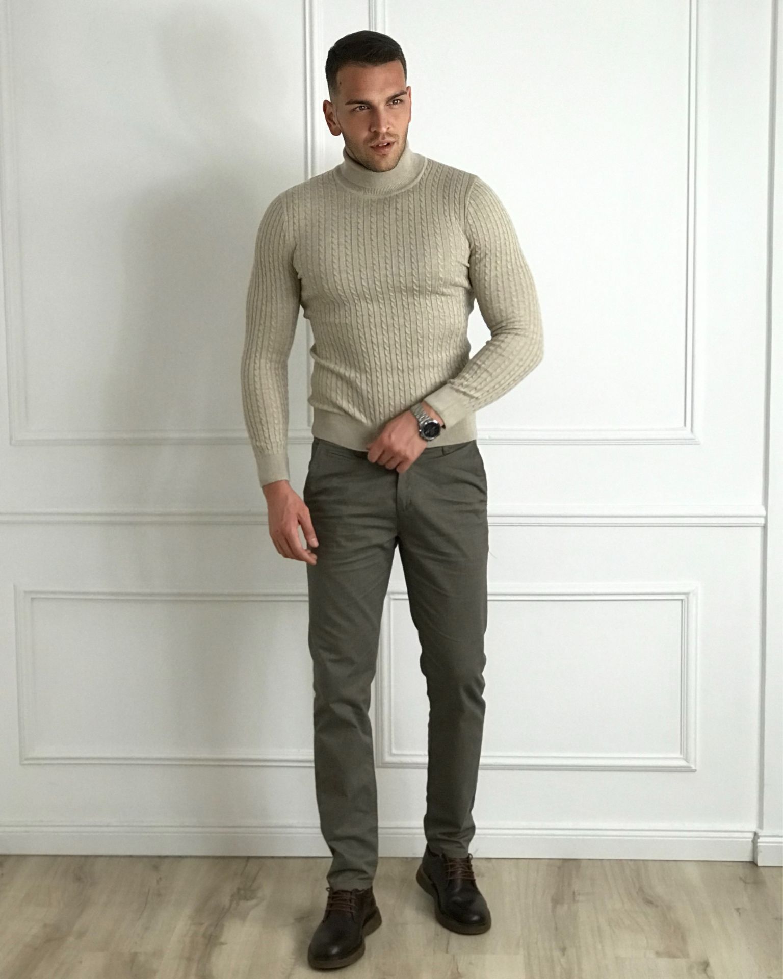 Muške sive deblje pantalone