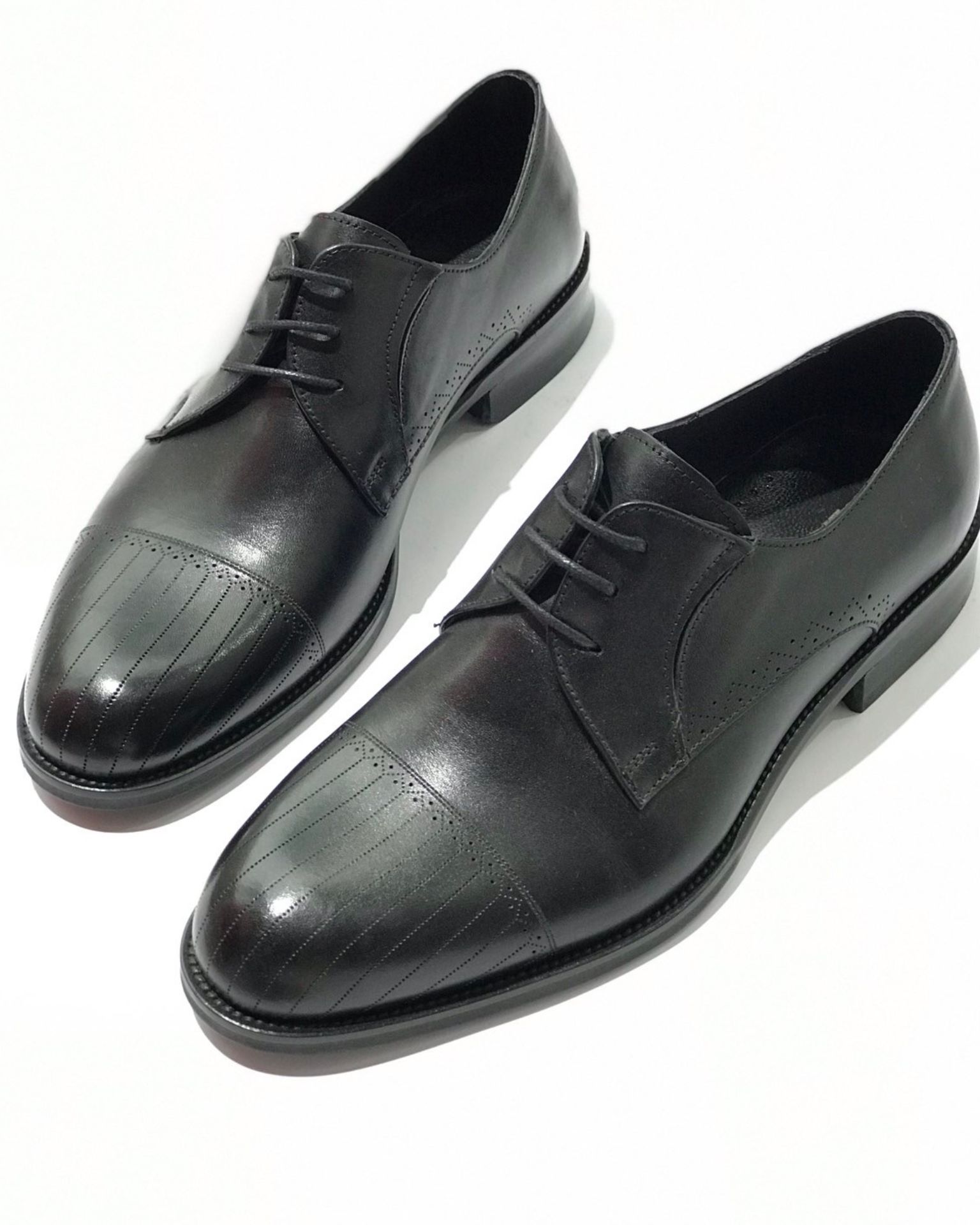 Muške crne elegantne kožne cipele