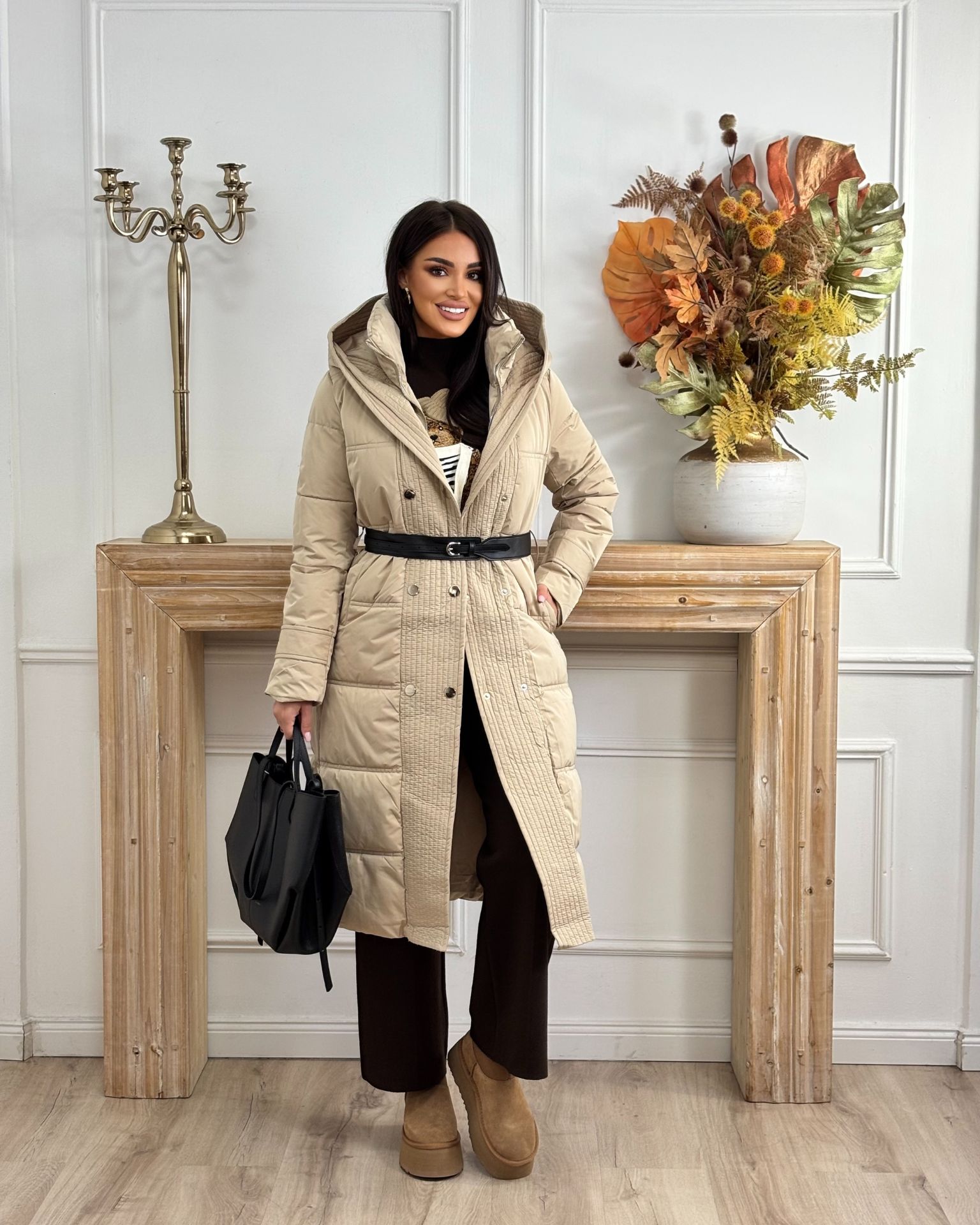 Bež zimska jakna sa kaišem