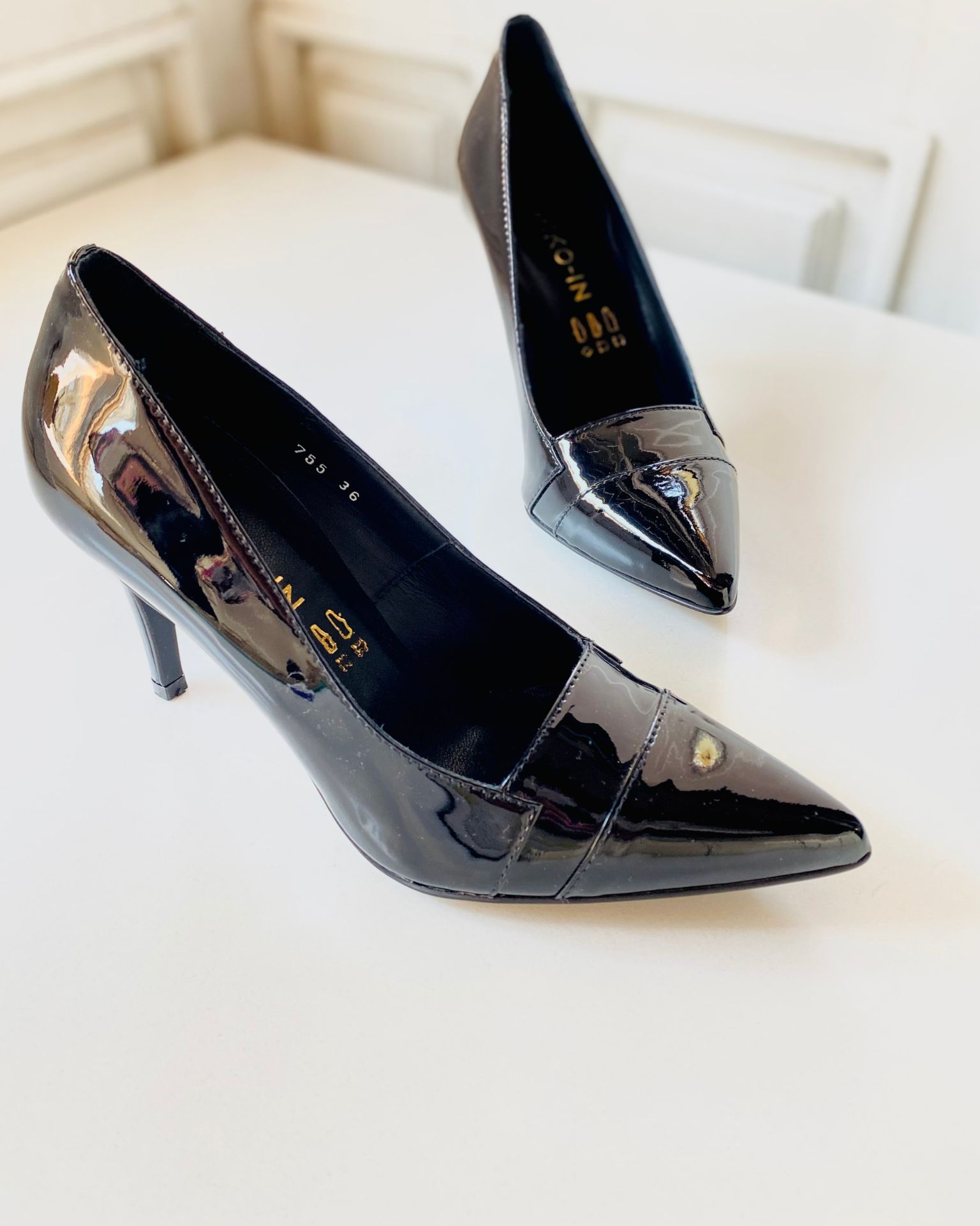 Salonke / Black Patent Chic